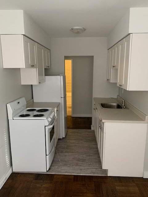 Bay Court - Photo 6 of 11