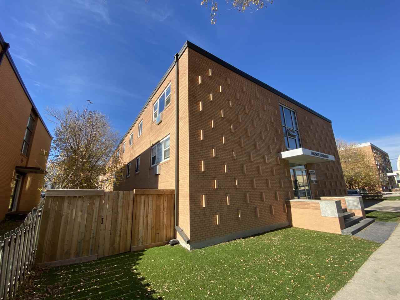 Prince Harold - Photo 7 of 37