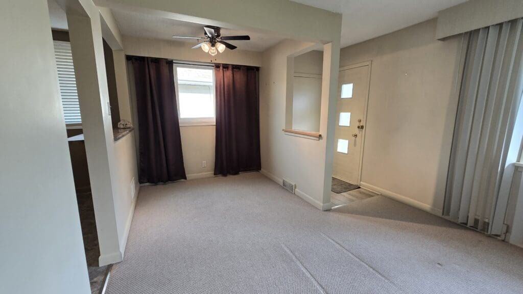 971 Calrossie Blvd - Photo 4 of 9