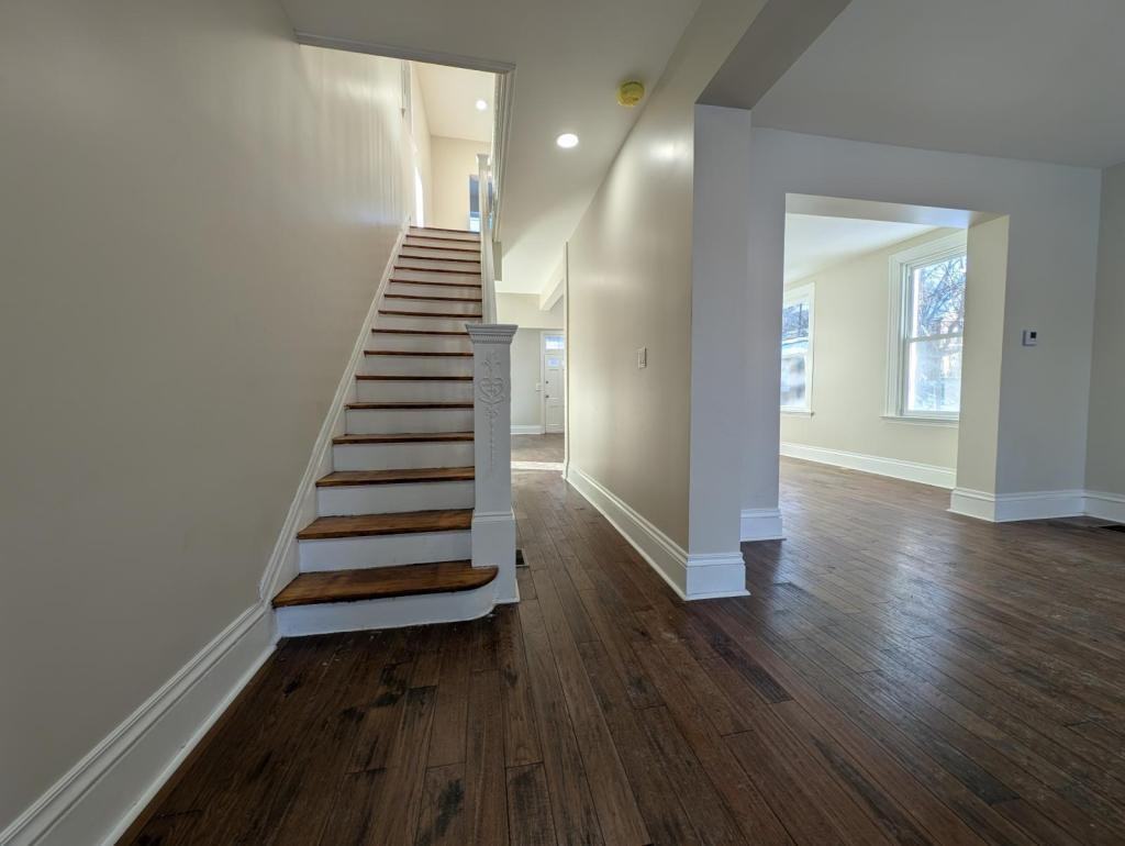 7409 Idlewild St - Photo 2 of 13