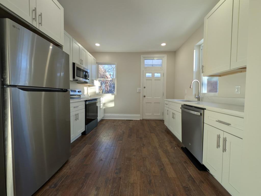 7409 Idlewild St - Photo 5 of 13