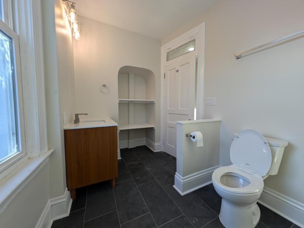 7409 Idlewild St - Photo 7 of 13