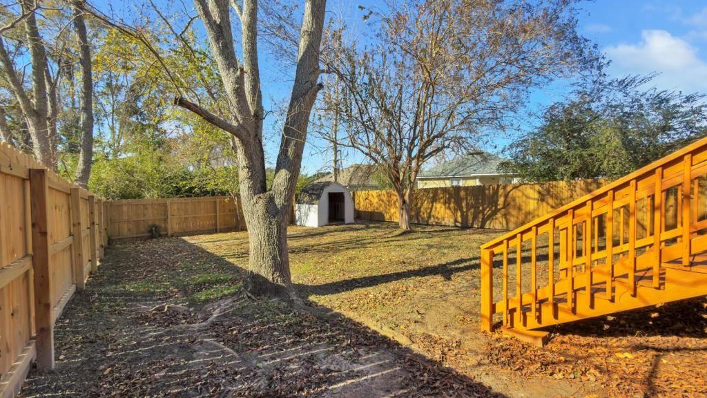 3713 Mulligan Rd - Photo 5 of 44