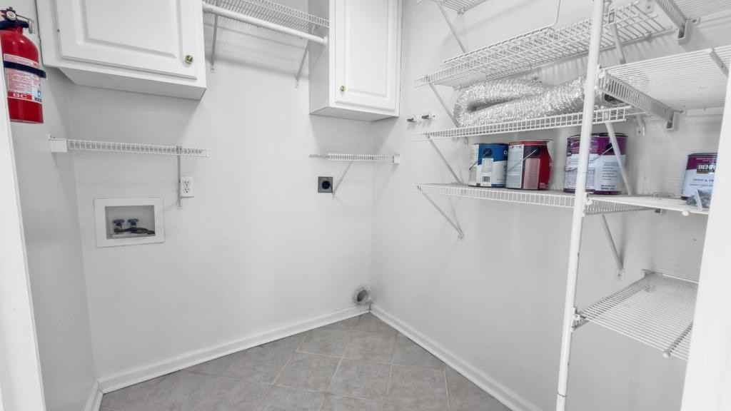 3713 Mulligan Rd - Photo 6 of 42