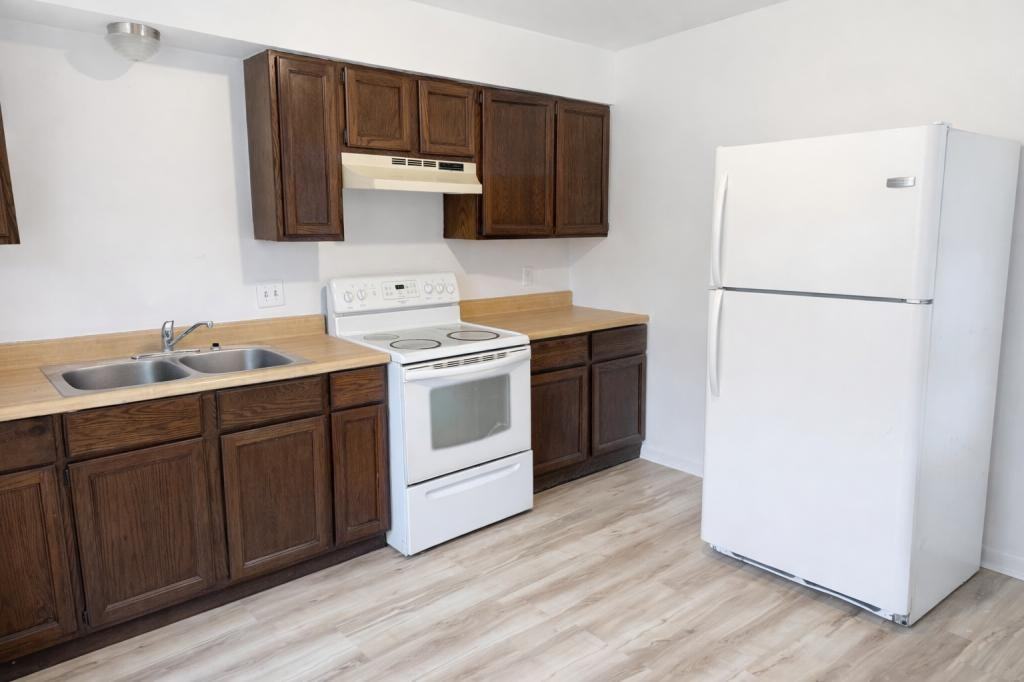 2012 Illinois Ave - Photo 3 of 3