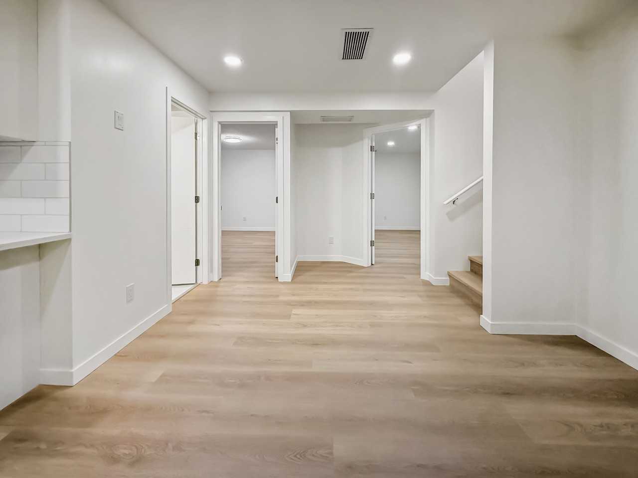 1333 156 Street SW - Photo 7 of 17