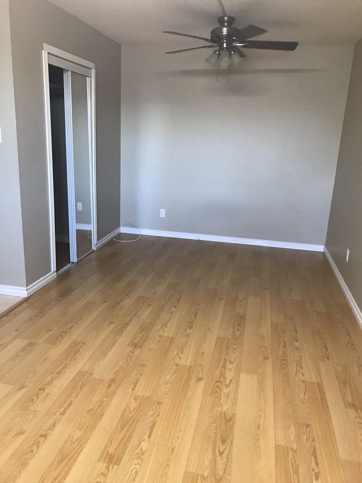 Clarence Arms - Photo 7 of 10