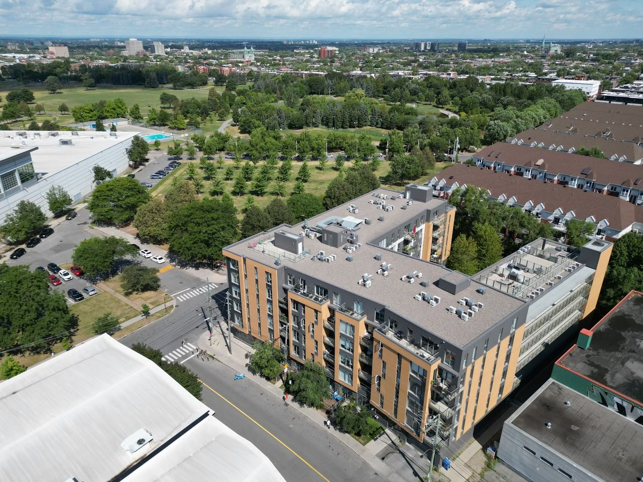 Carter on the Park - Photo 2 of 28