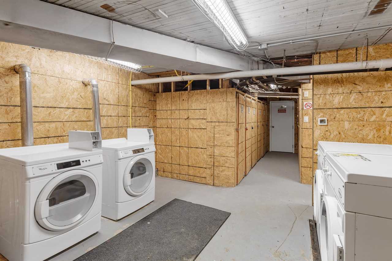 467 Slater St - Photo 6 of 9