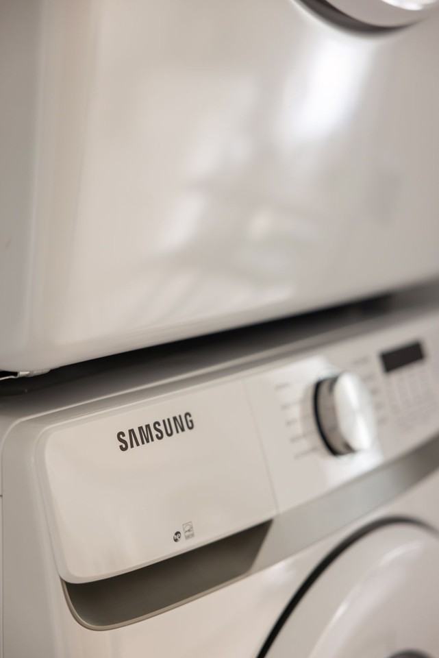 The Elms - Photo 2 of 50