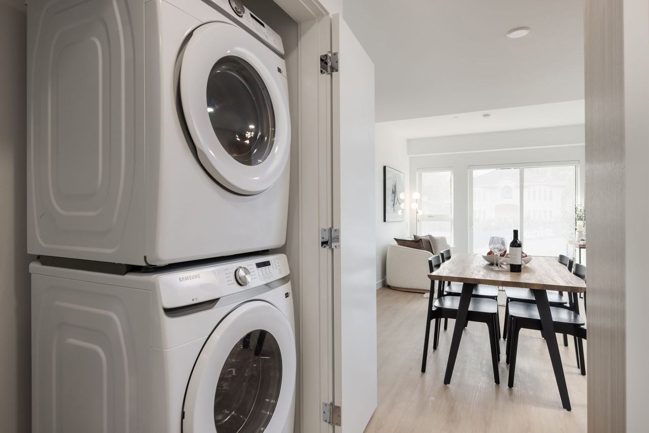 The Elms - Photo 3 of 50