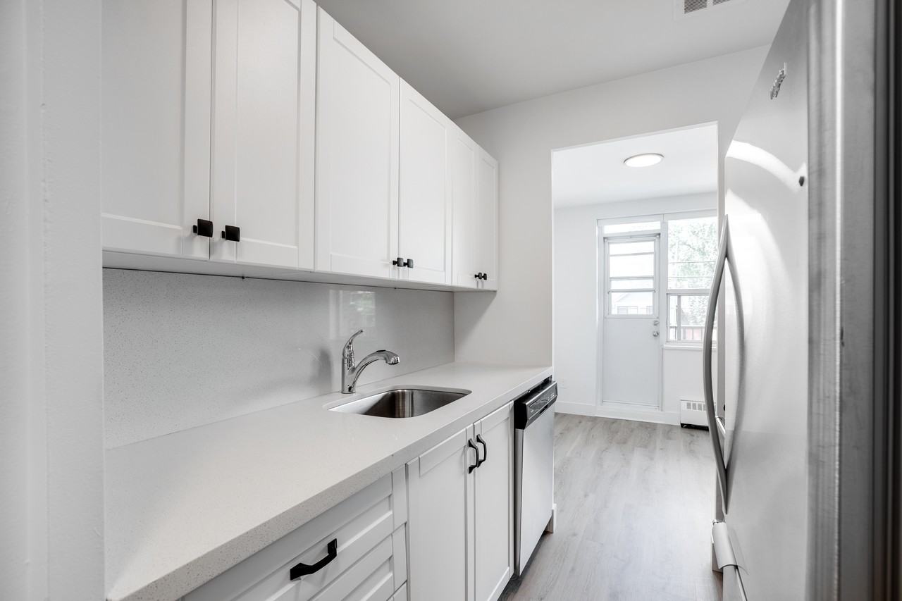 1017 Woodbine - Photo 5 of 14