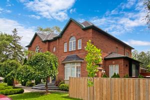 featured image of 16 Hove St