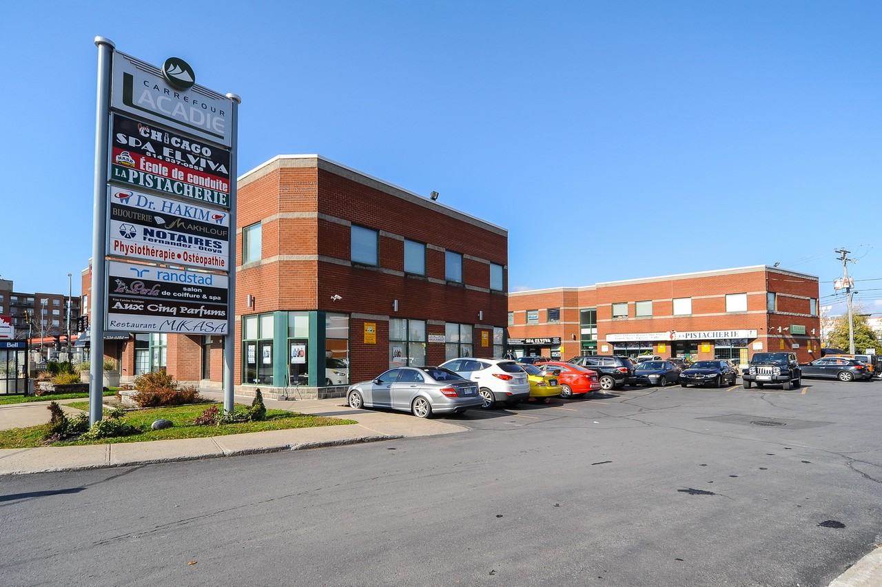 Carrefour Acadie - Photo 2 of 8