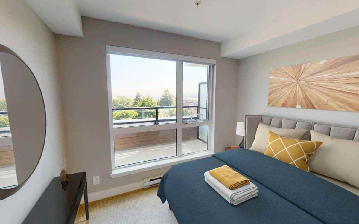 Premiere - Photo 4 of 50