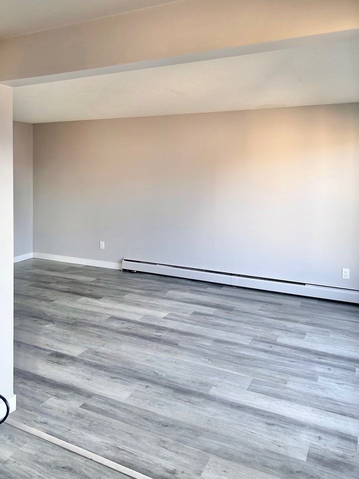 Leslie Ann Manor - Photo 5 of 15