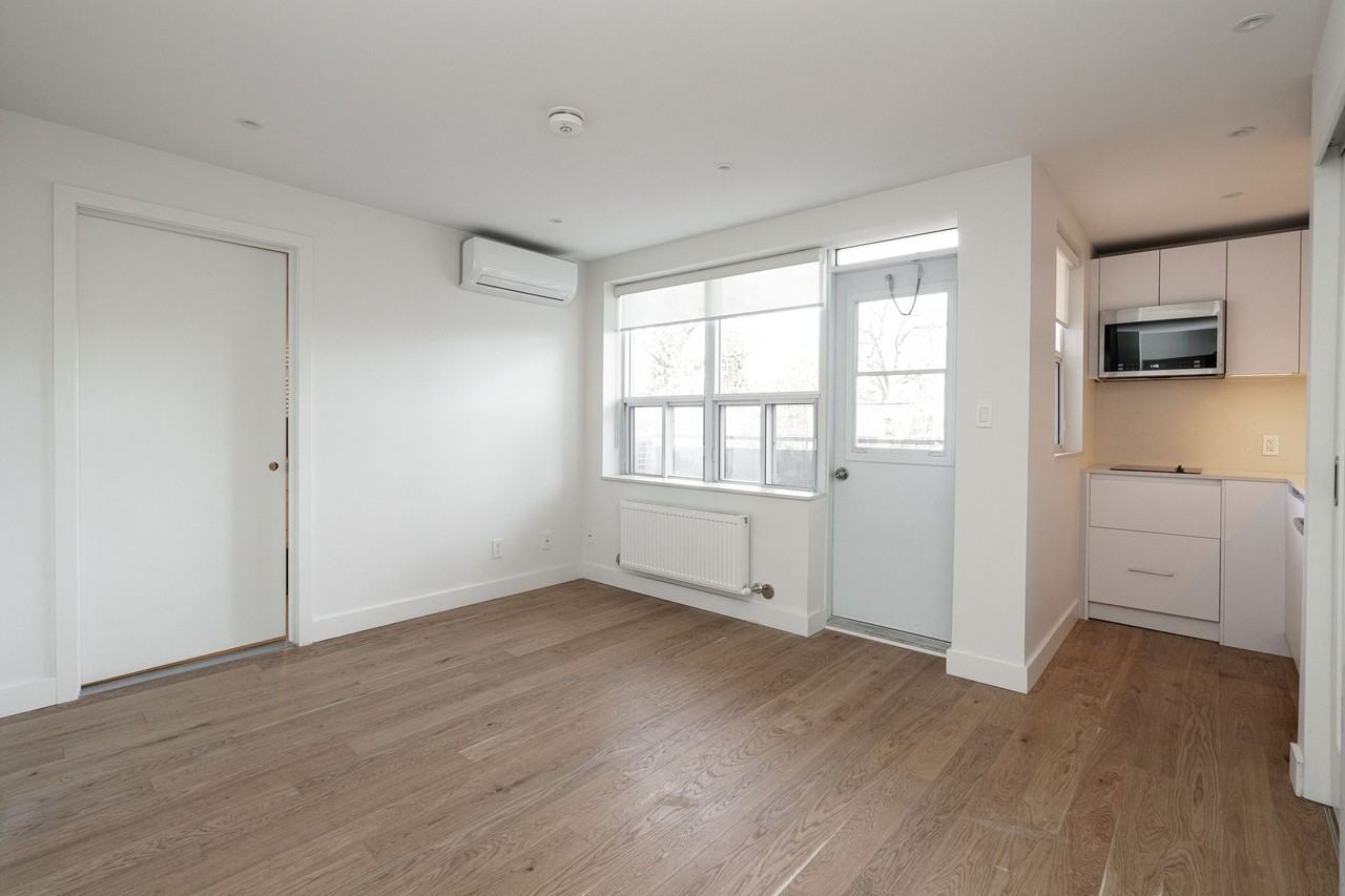 109 Indian Road - Photo 2 of 11