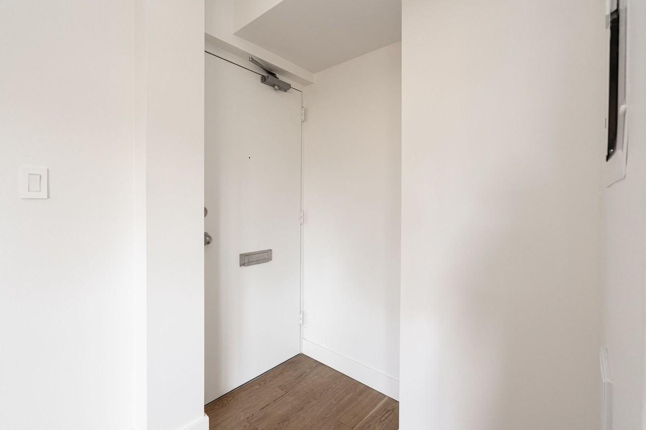 109 Indian Road - Photo 3 of 11