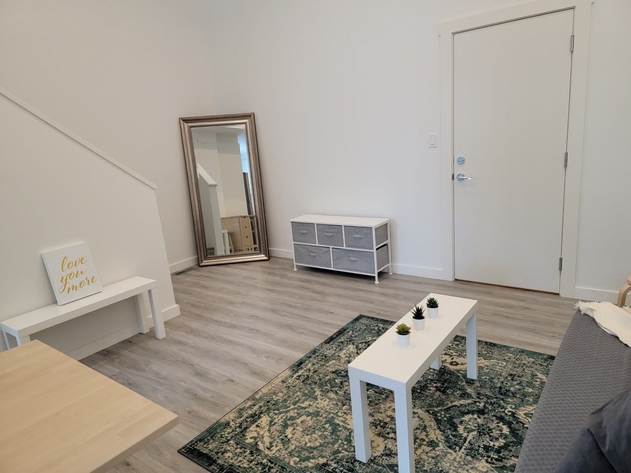 Loft Suites in Paisley - Photo 5 of 16