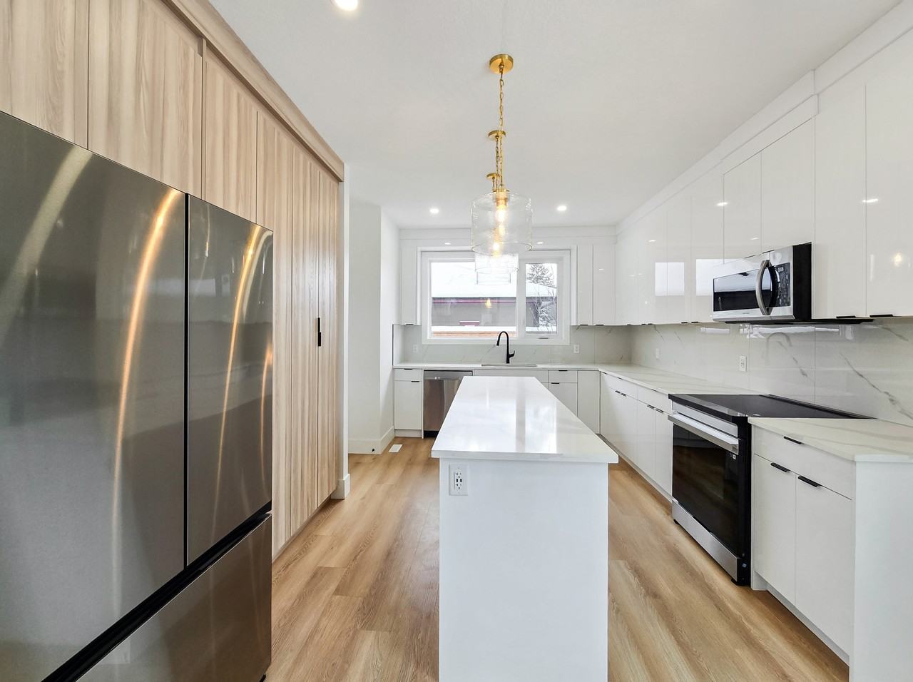 1902 Grand Oaks Dr Sw - Photo 6 of 48