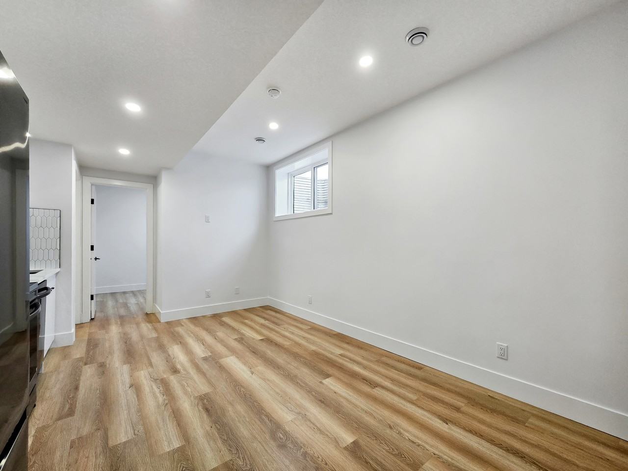 4100 17 Avenue Southwest - Photo 3 of 12