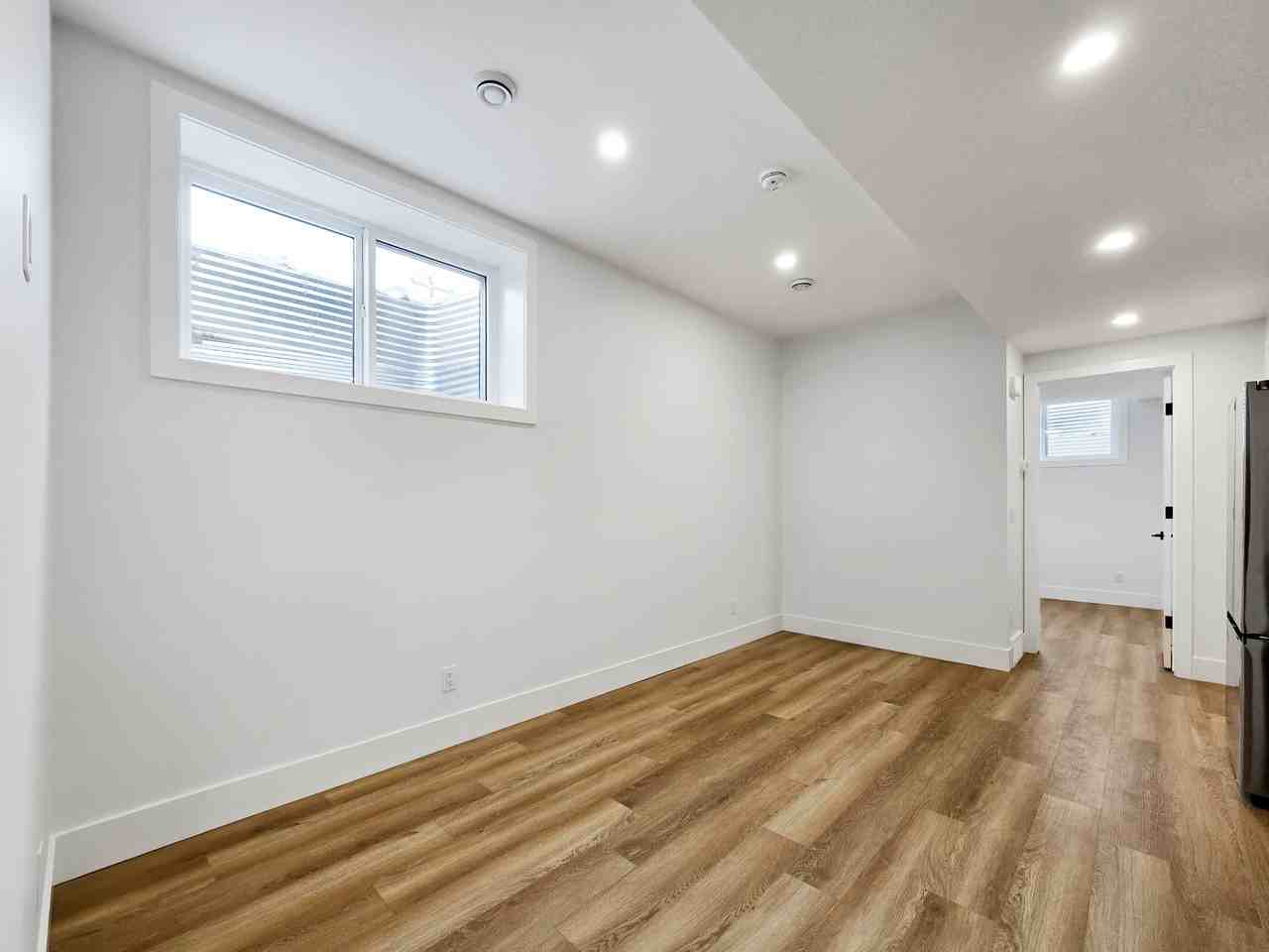 4100 17 Avenue Southwest - Photo 4 of 12