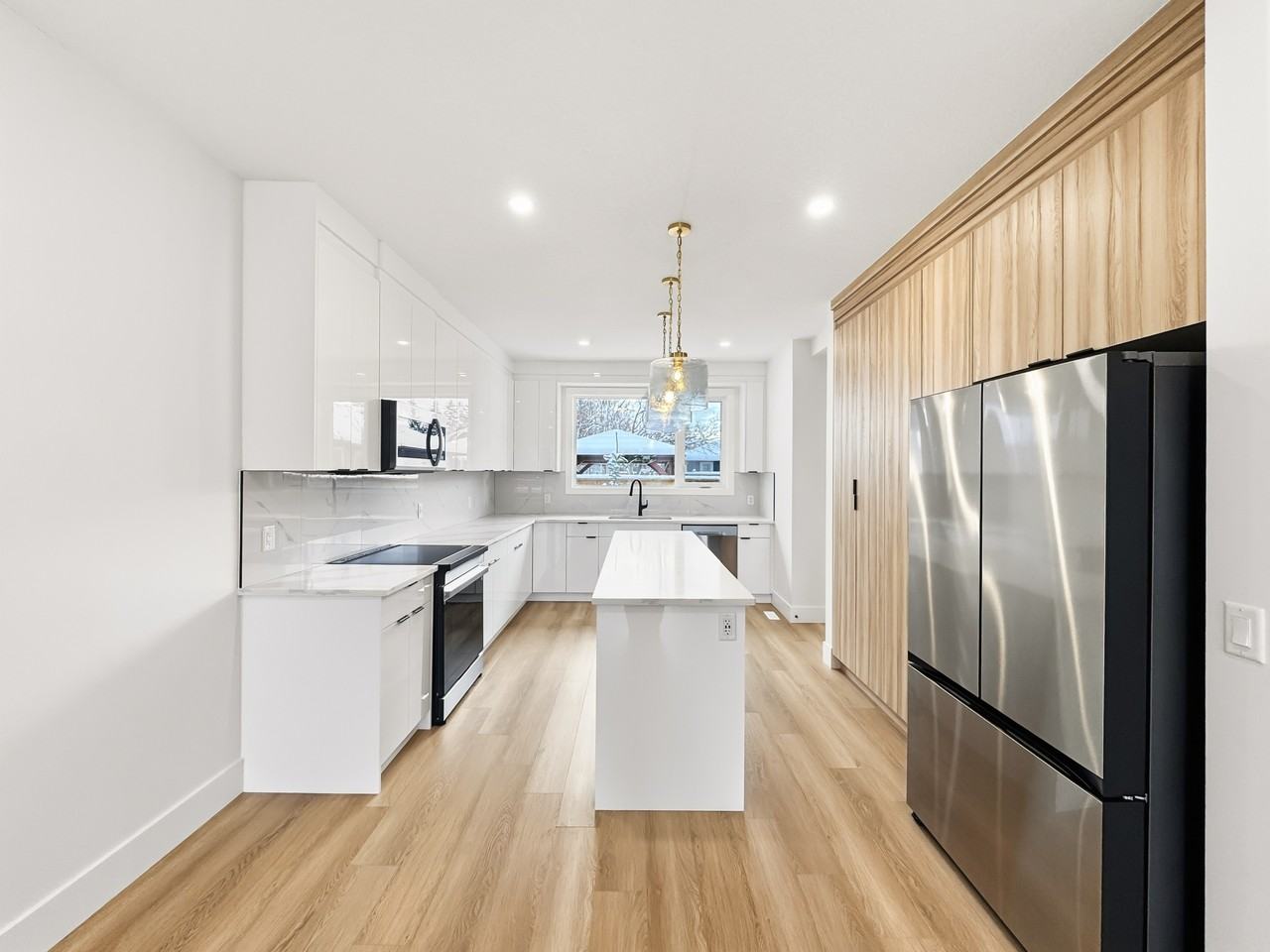 4125 17 Ave Sw - Photo 4 of 50