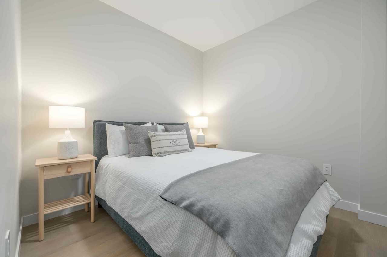 333 Wardlaw Avenue - Photo 6 of 50