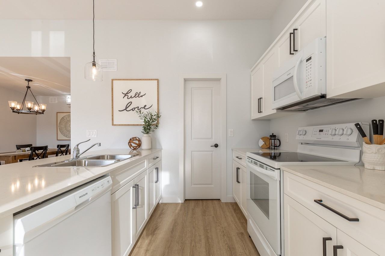 Ellington Flats & Towns - Photo 3 of 50