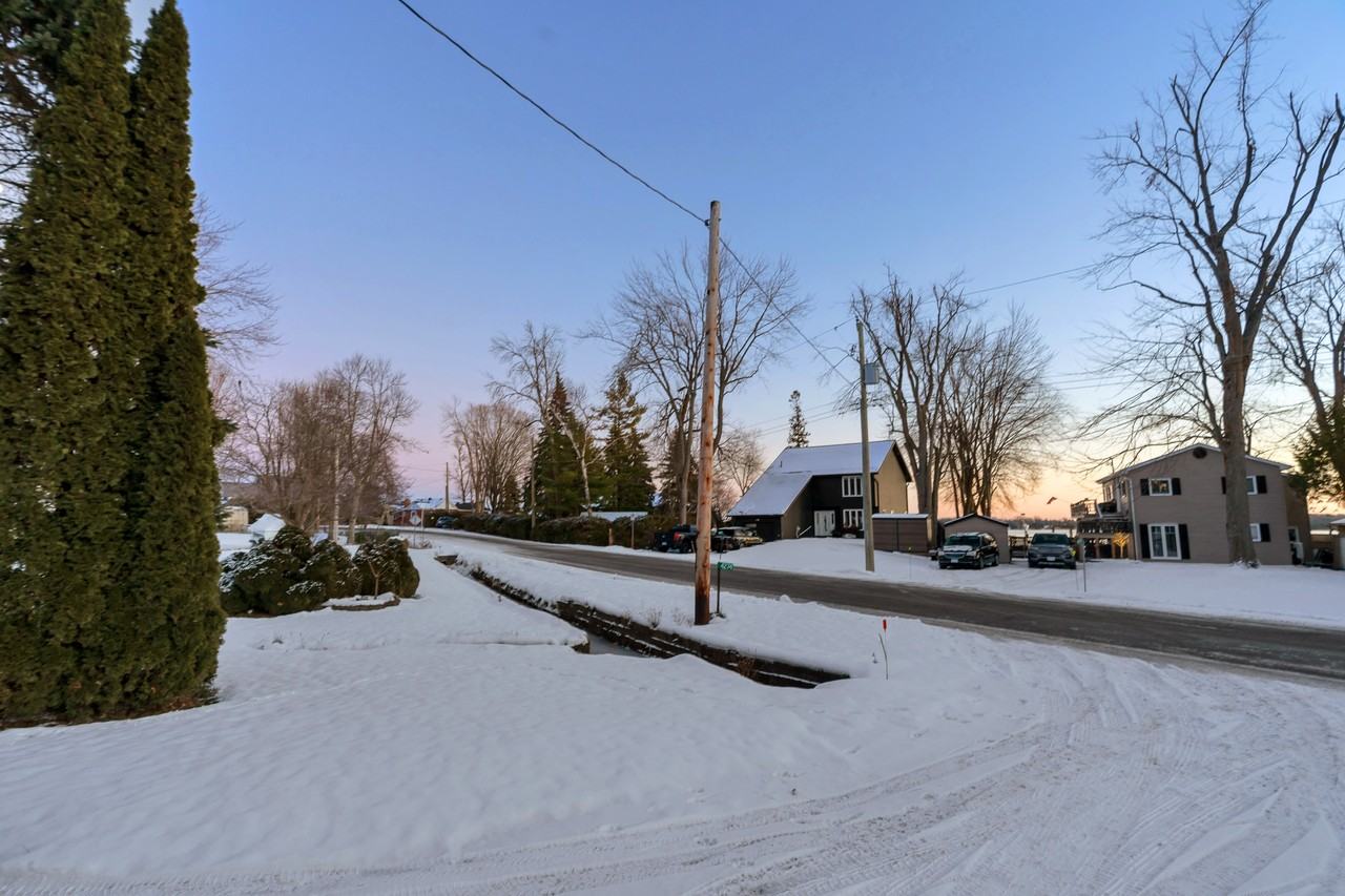 4274 Orkney Beach Rd, Ramara, ON L3V 0S1 - Photo 3 of 40