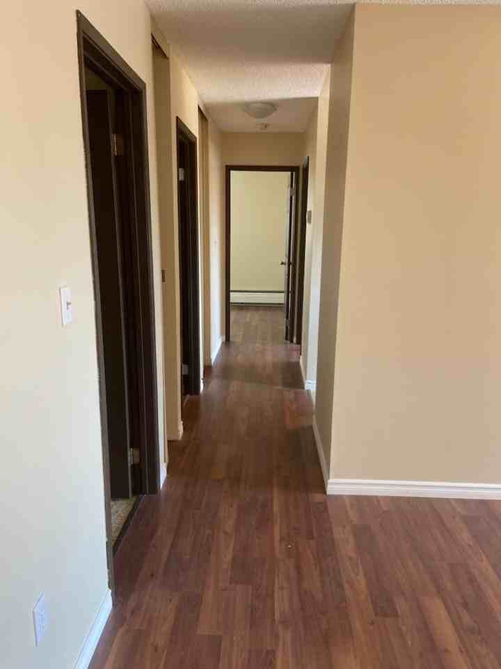 Willowbend Apartment - Photo 4 of 9