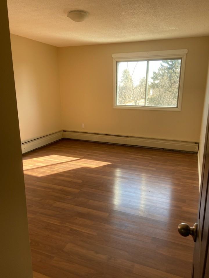 Willowbend Apartment - Photo 5 of 9