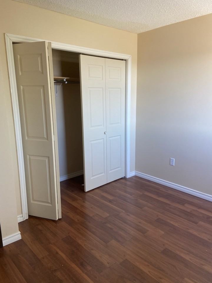 Willowbend Apartment - Photo 6 of 9