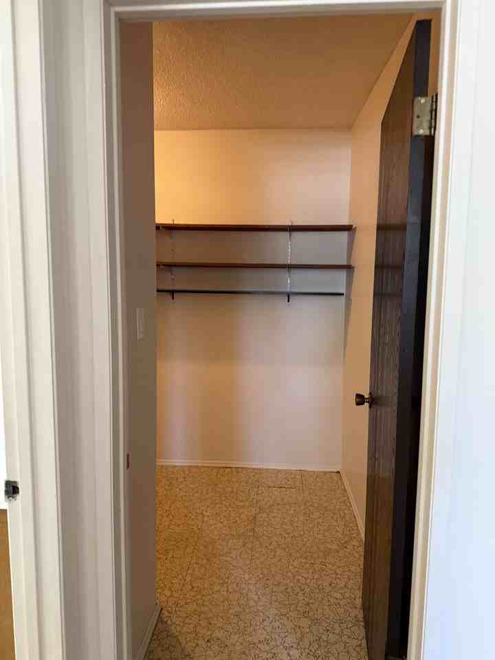 Calahoo Court - Photo 4 of 27