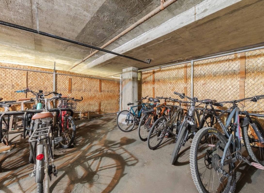 Winston Apartments - Photo 7 of 9