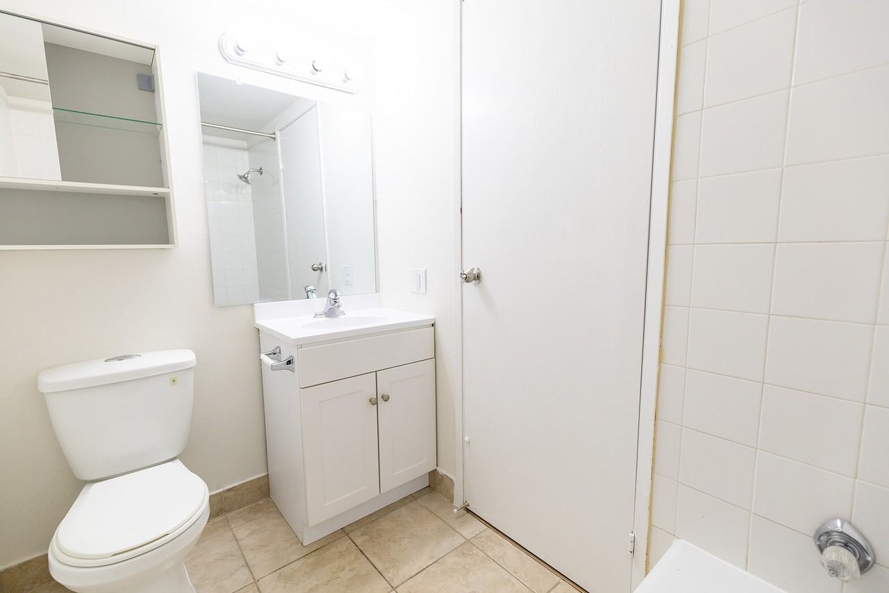 Spring Garden Terrace - Photo 5 of 13