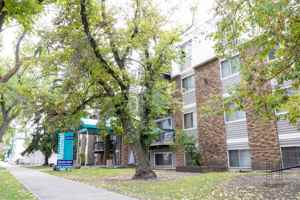 featured image of 10716 107 St Nw