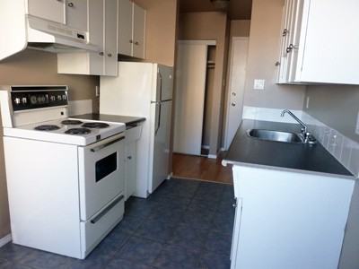 Dickens Apartments - Photo 6 of 9