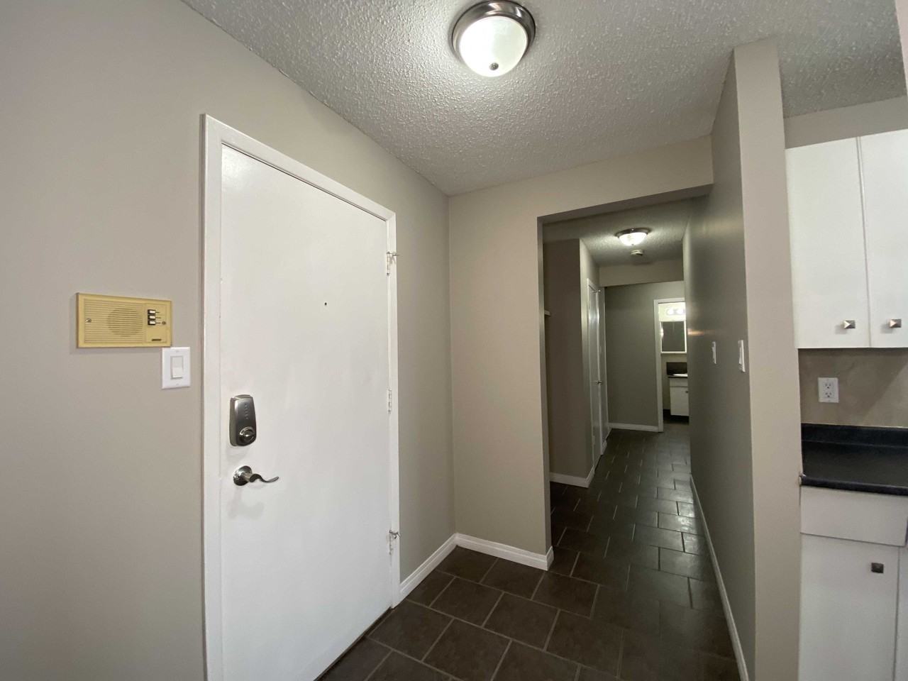 Oliver 4 Apartments - Photo 5 of 14