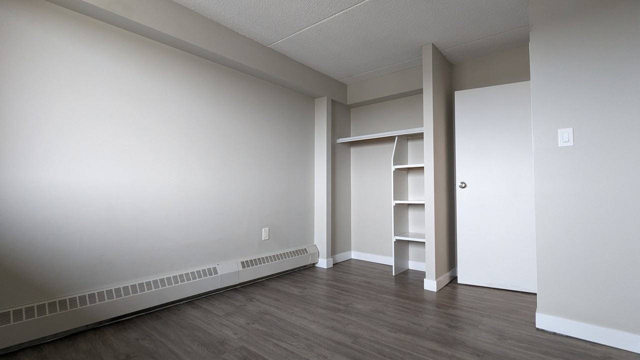 International Mountainview Apartments - Photo 7 of 20