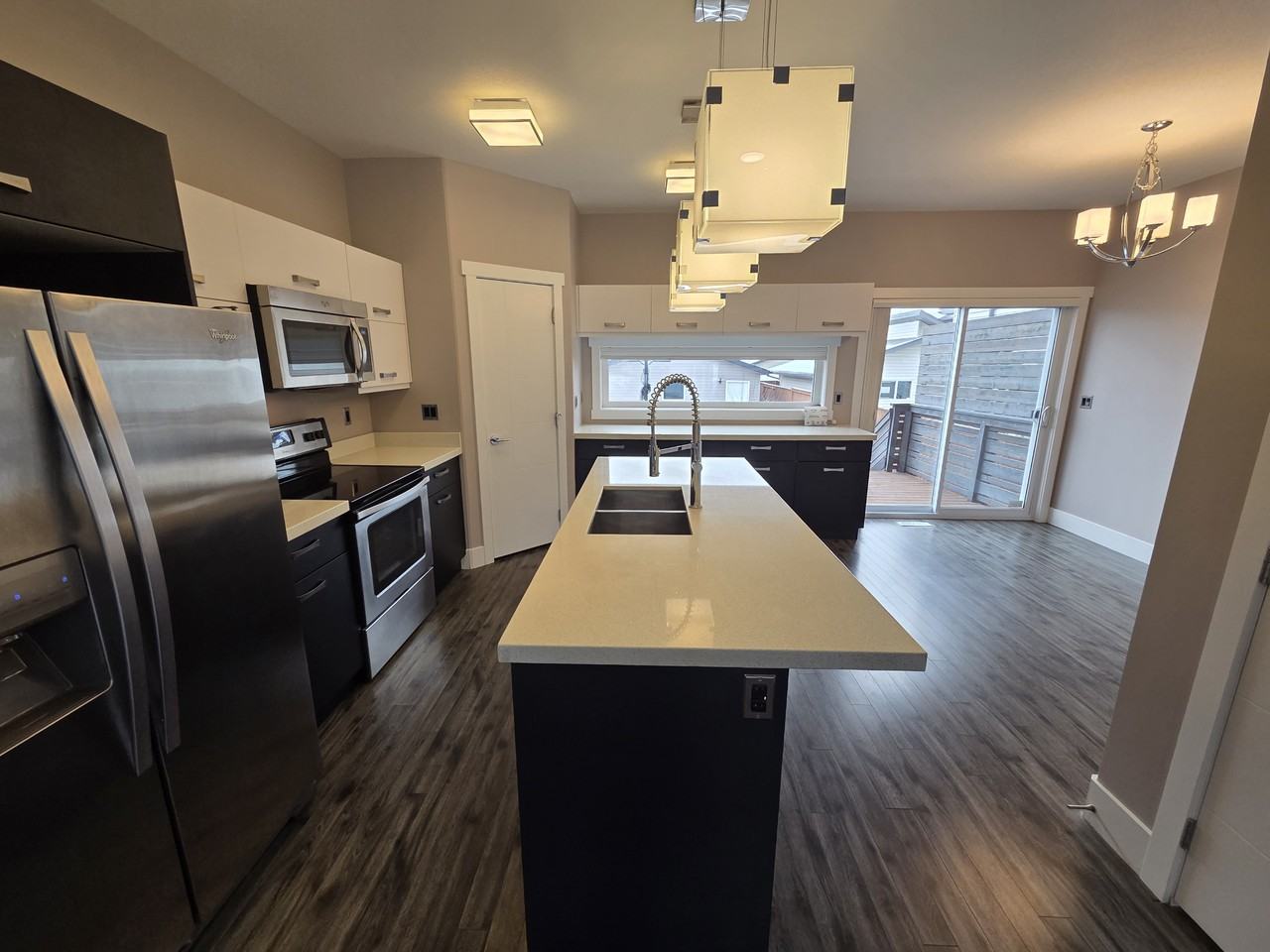 343 Marlatte Street - Photo 4 of 21