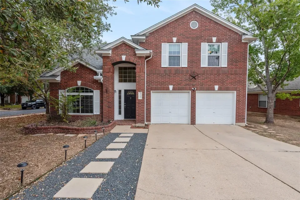 5042 Cleves Street - Photo 3 of 33