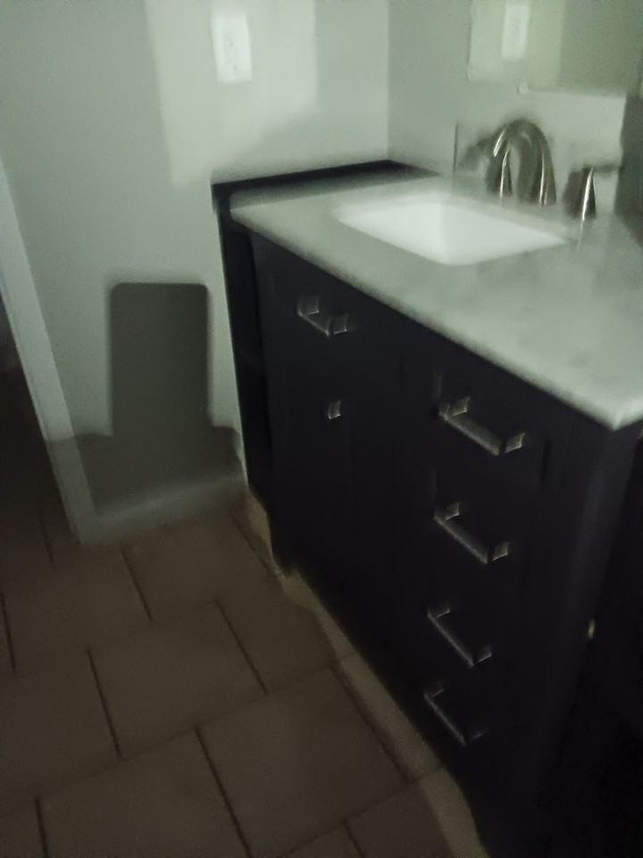 208 Ne Cedar Ct - Photo 5 of 17