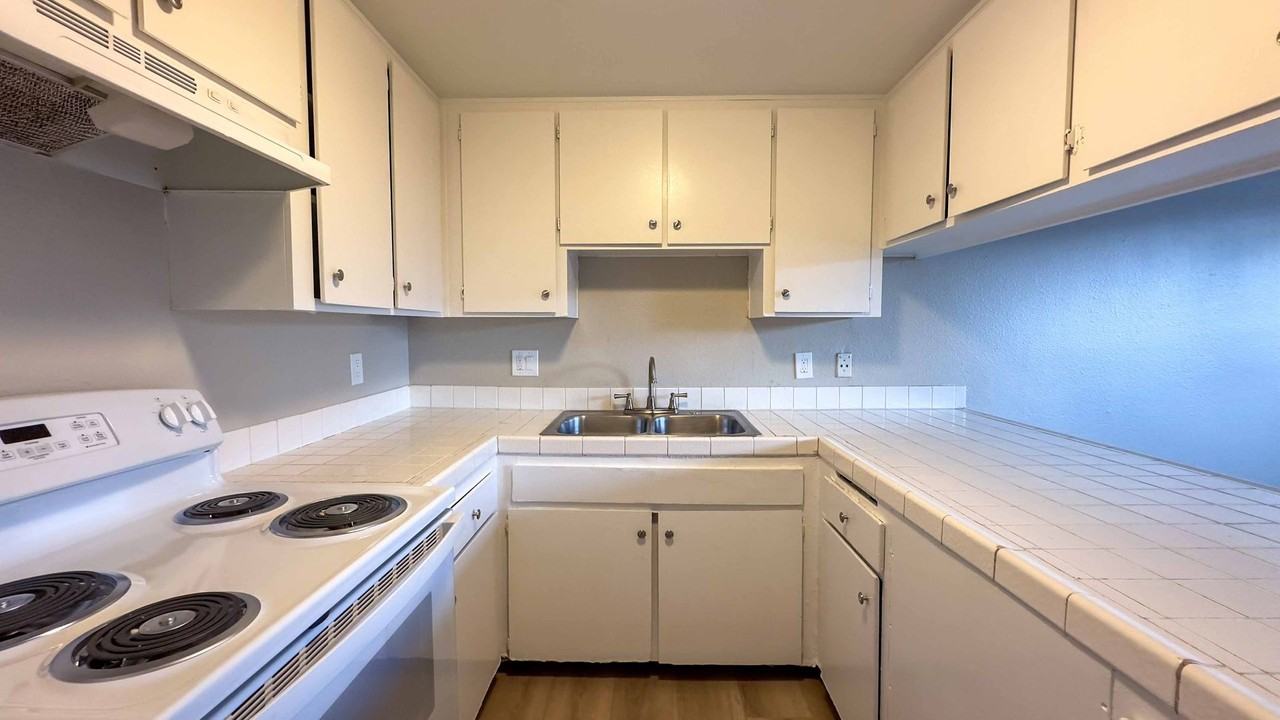 SF Texas St - Photo 5 of 33