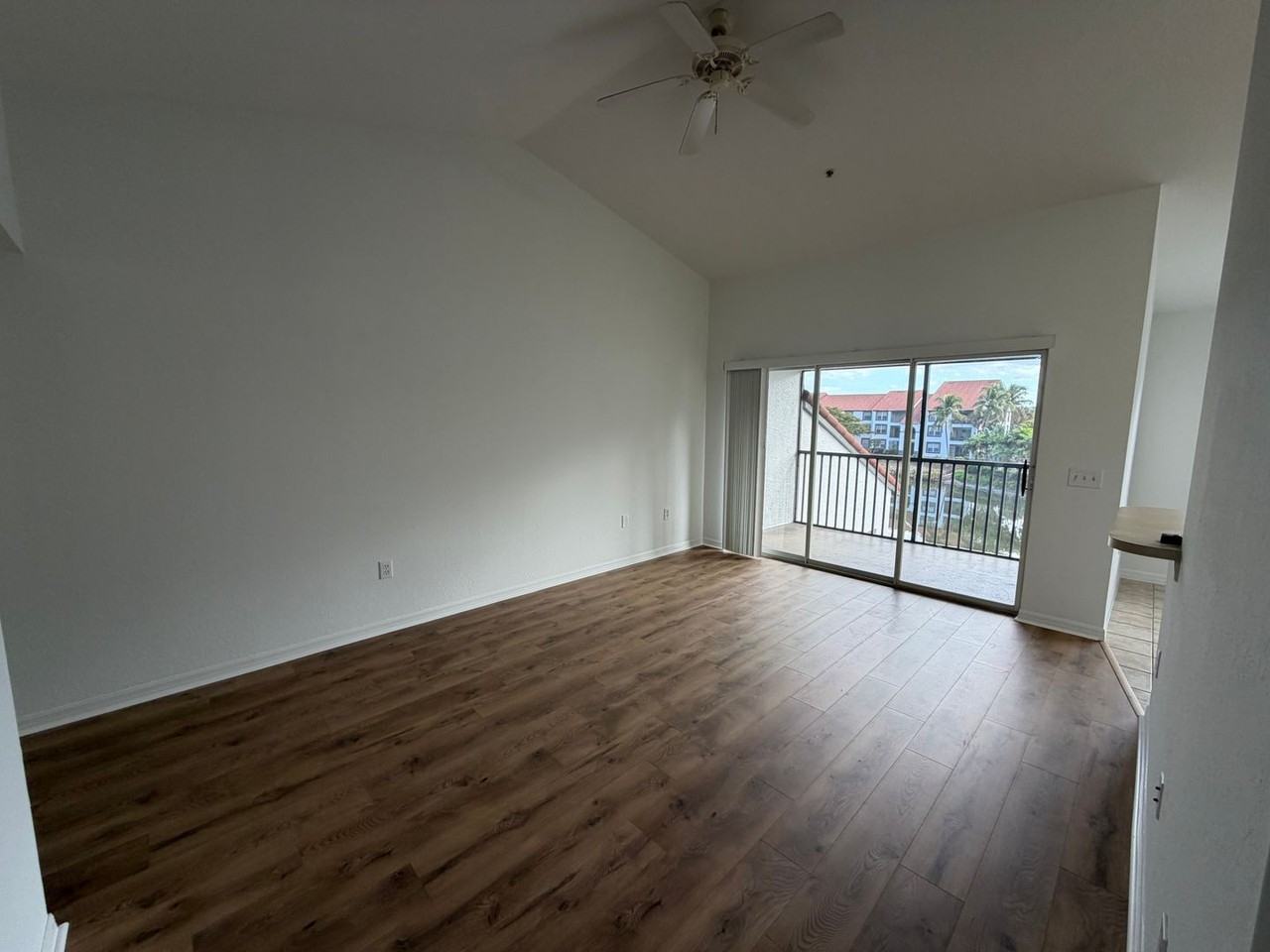 7915 Preserve Cir - Photo 3 of 21