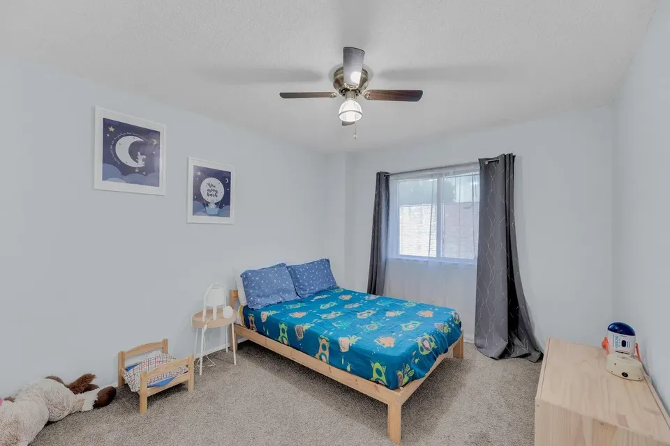 16914 Dorman Drive - Photo 7 of 39