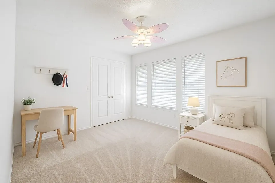 2105 Zeppelin Drive - Photo 4 of 28