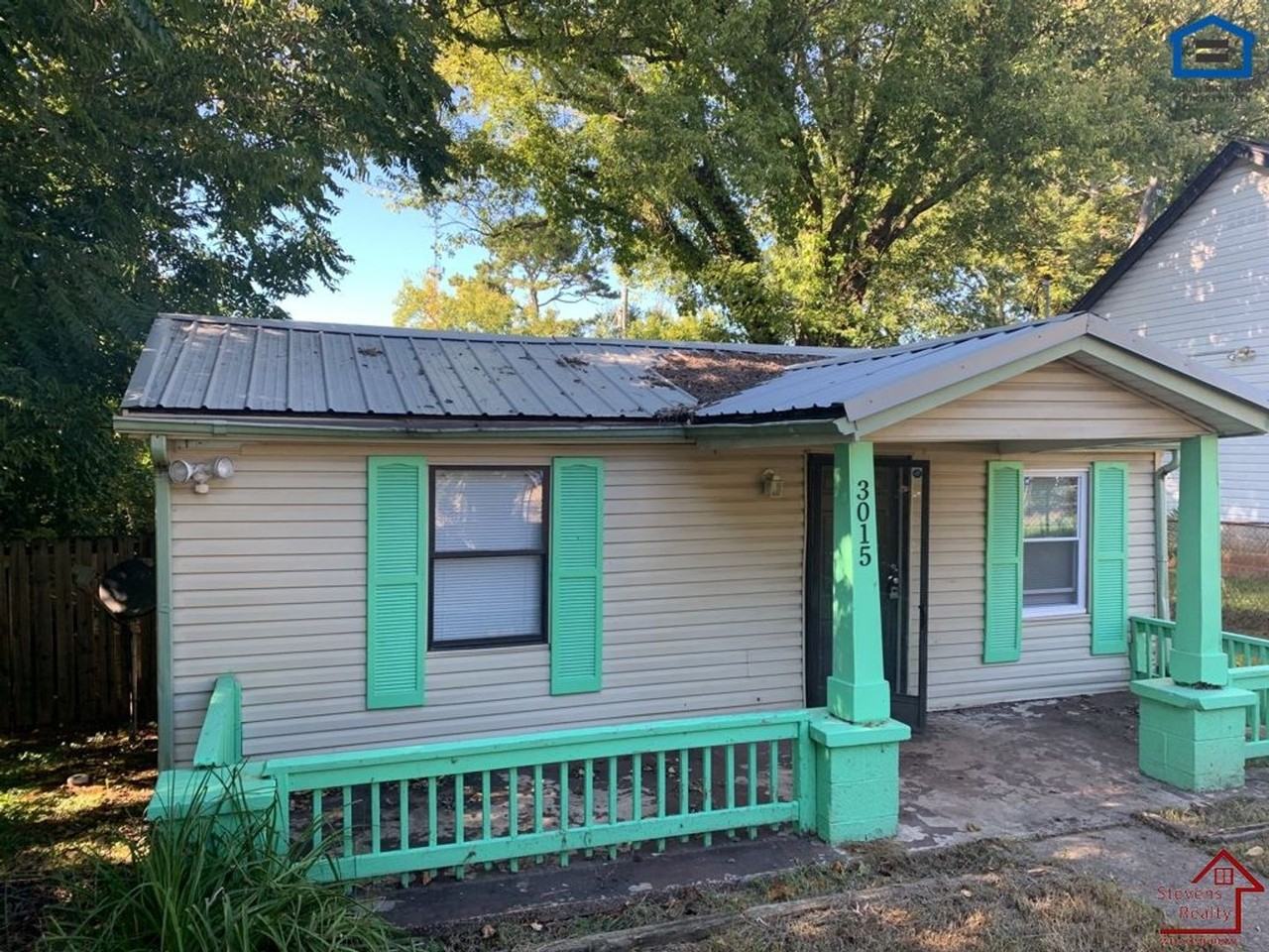 3015 Sunset Ave - Photo 5 of 25