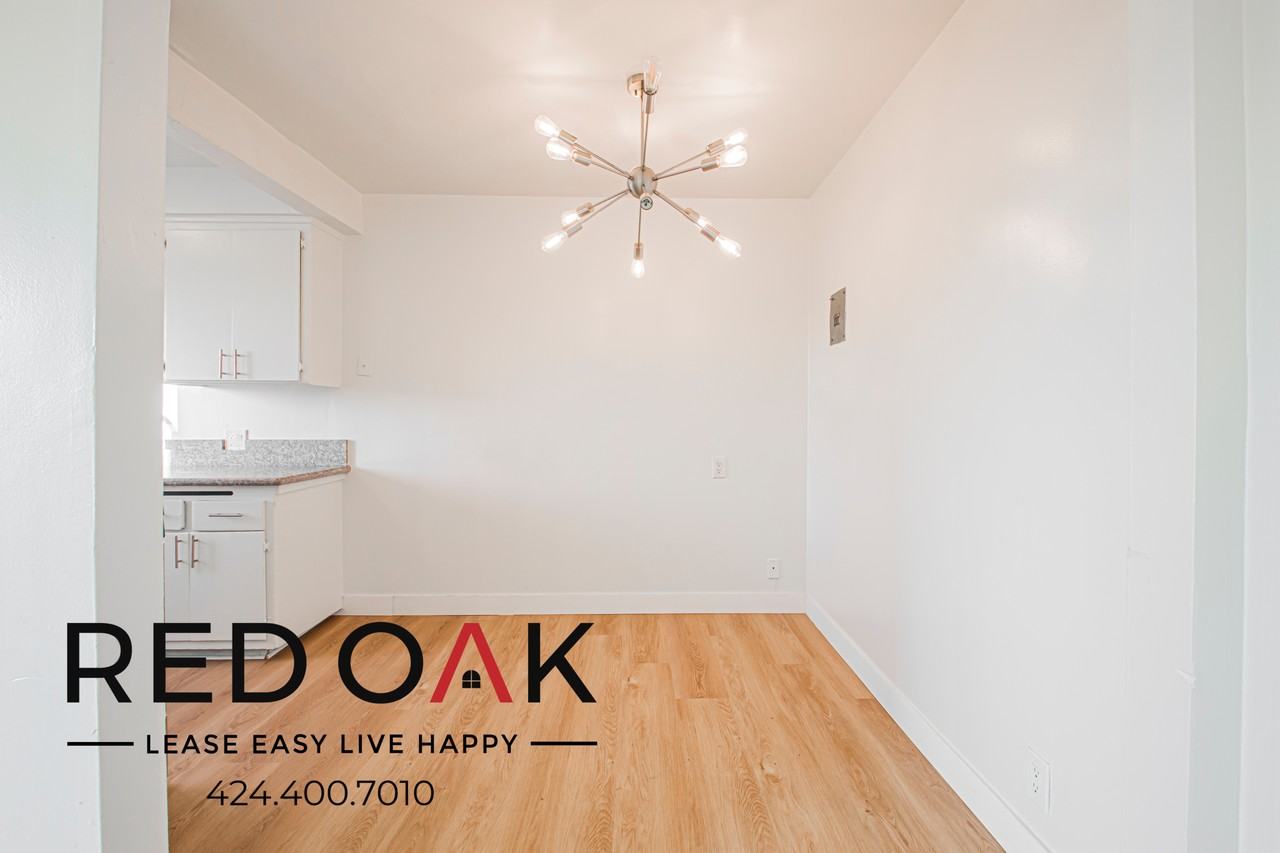 1115 W 111th St #5 - Photo 6 of 18