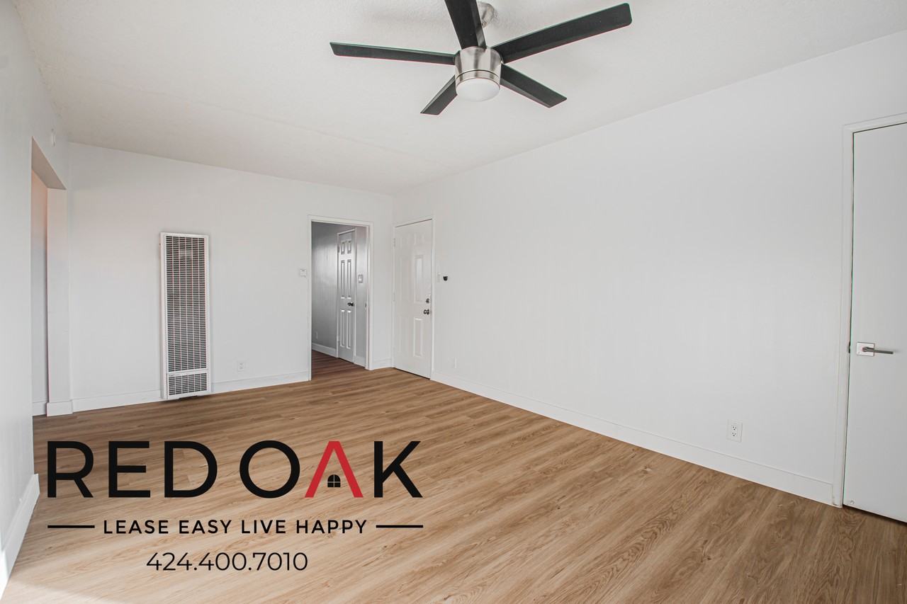 1115 W 111th St #5 - Photo 7 of 18